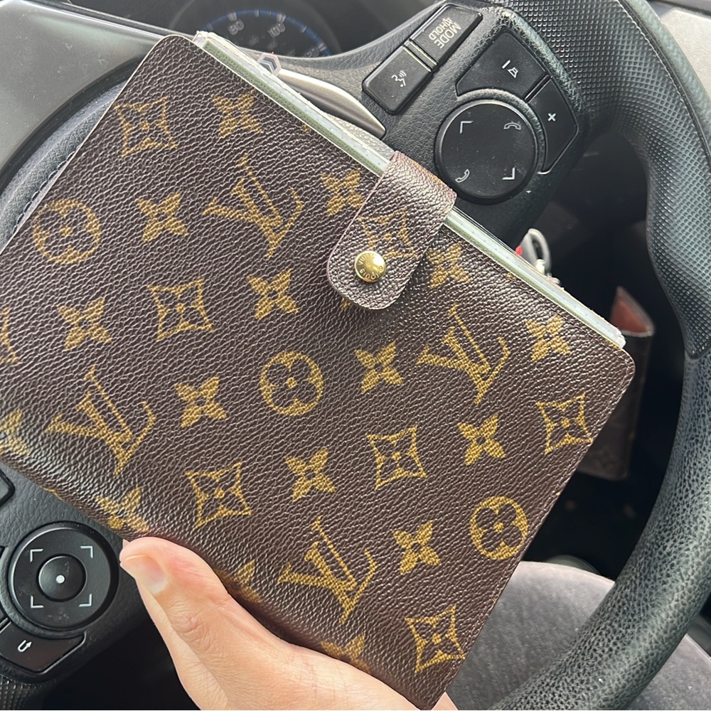 Louis Vuitton Agenda MM